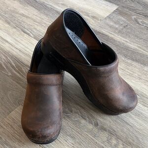 Dansko Antique Brown Oiled Clog